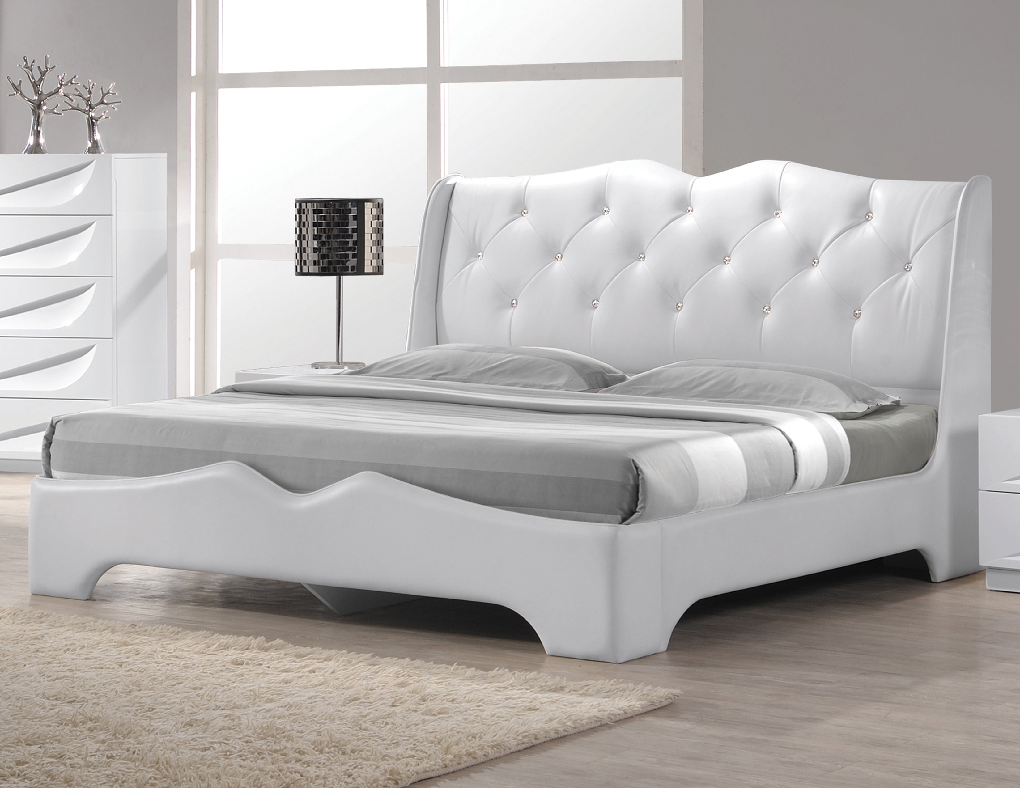BestMasterFurniture Madrid Upholstered Platform Bed Size California King